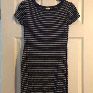 Like new xs navy and white maxi dress
